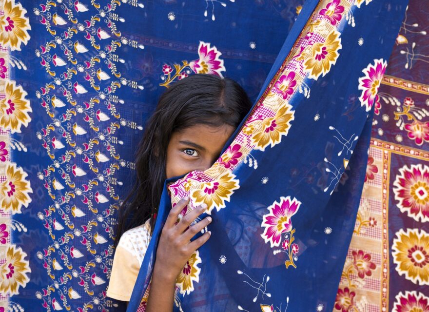 C:\Users\HP\Desktop\Images for website\HD Images\india_colors_girl.jpg