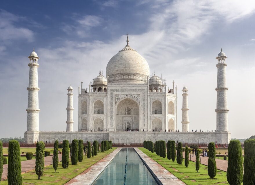 Voyageurs : Groupe – Absolu d’Inde du nord – "Découvrez l'Inde du Nord : culture, temples et paysages majestueux." Voyageurs : Groupe – Absolu d’Inde du nord – "Découvrez l'Inde du Nord : culture, temples et paysages majestueux."