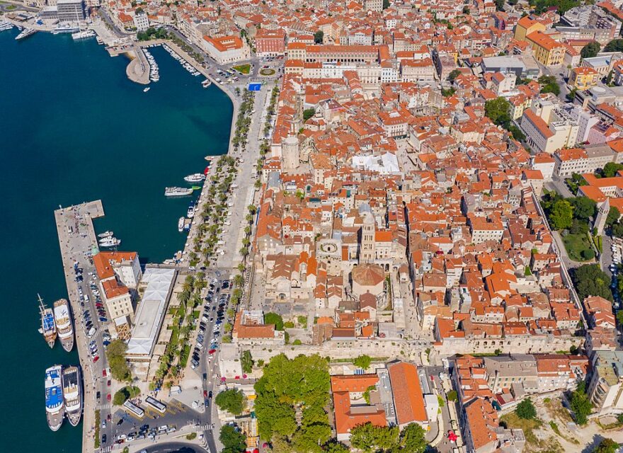 Week-end en groupe à Split
Week-end 4 jours / 3 nuits – Kaštel Štafilić – Split
Destination: Croatie